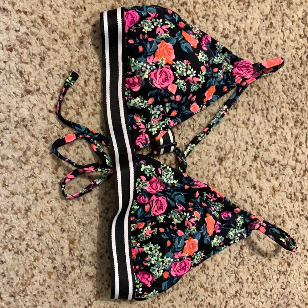 Floral bikini top